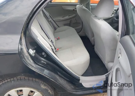 2010 Toyota Corolla z USA, uszkodzony, nr VIN 2T1BU4EE2AC265051